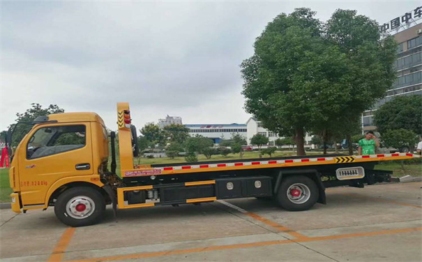 林芝定远24小时拖车救援电话号码，定远道路救援公司怎么收费的